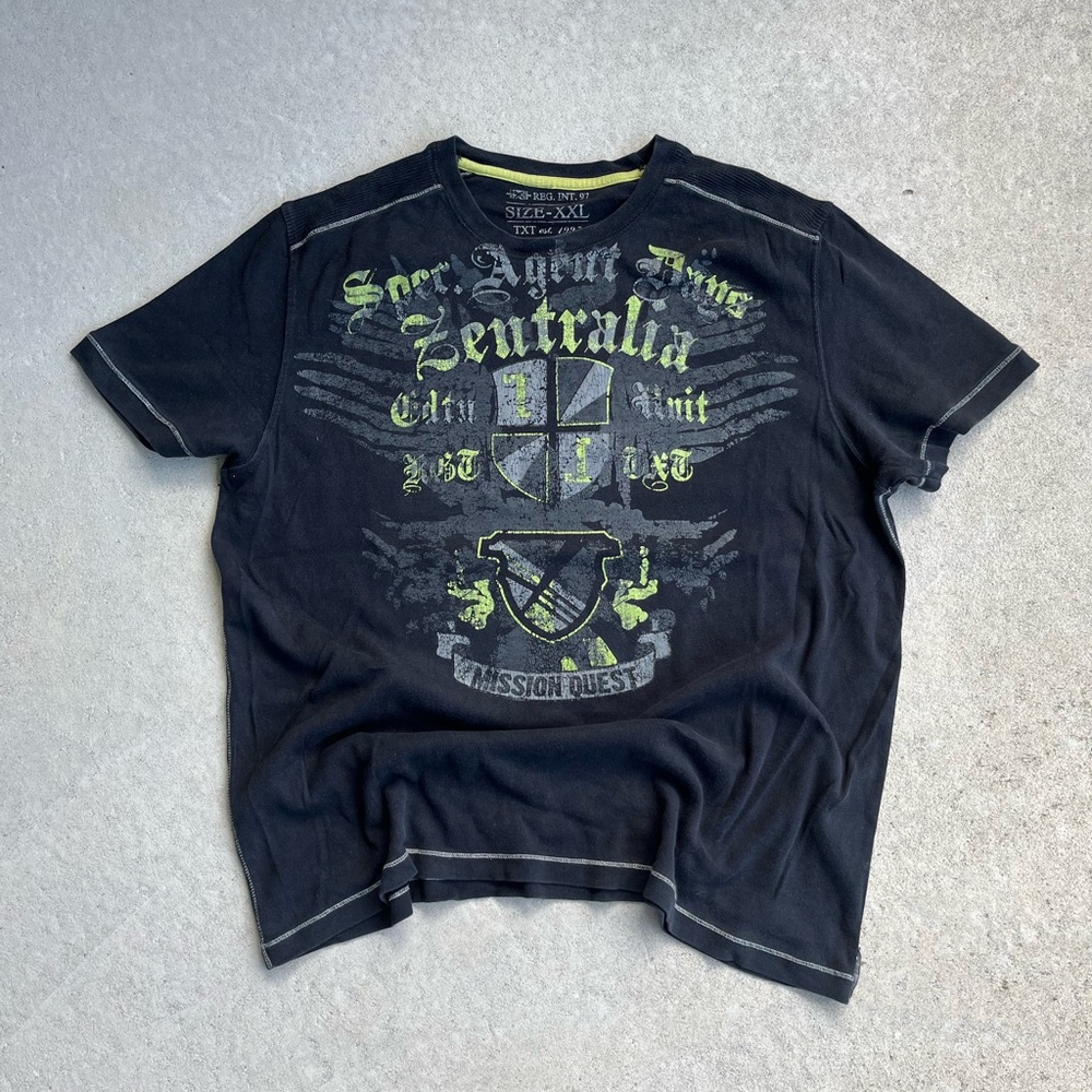 Men's Black y2k Graphic Tee with Green Accents
